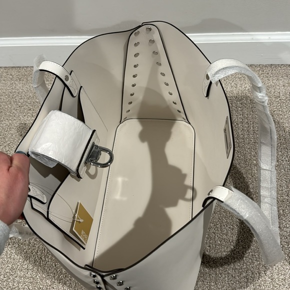 Michael Kors handbag, NWT - Picture 3 of 5